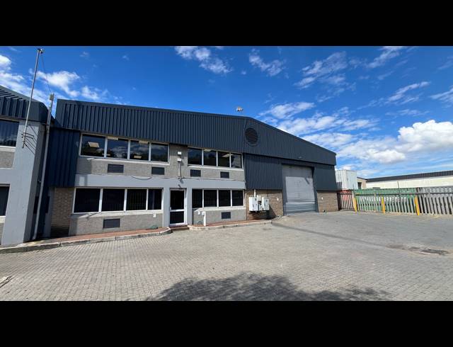 1,584M² WAREHOUSE TO LET IN ISANDO